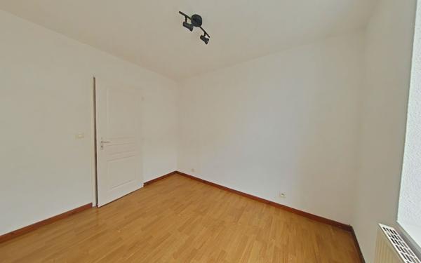 Appartement à louer    3 pièces • 75,39 m2 Valence