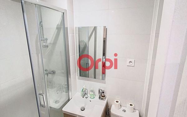 Appartement à louer    1 pièce • 24,98 m2 Annemasse