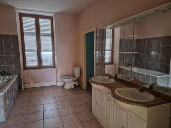 Immeuble de 4 logements pour investisseur