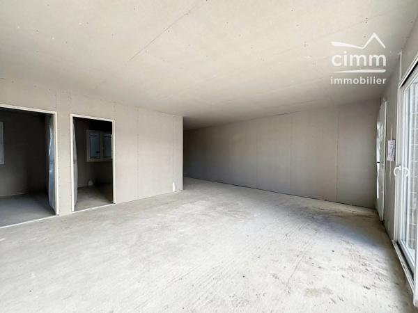 Dans un petit ensemble de 3 lots, villa de plain-pied de 71,66 m² sur une parcelle d'environ 315 m².