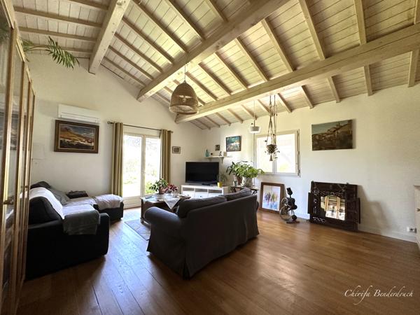 Maison 8 pièces - 142 m² Exclusivité efficity