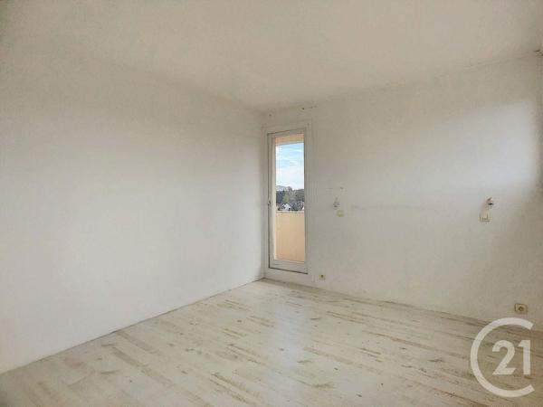 Appartement F3 à vendre  3 pièces - 95,02 m2 SENS - 89