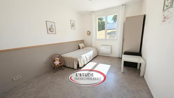 Vertou. Maison familiale avec grand sous-sol, sur belle parcelle.
