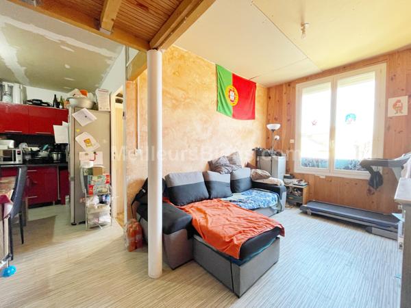 FRONTIGNAN Centre, appartement T3 à rénover