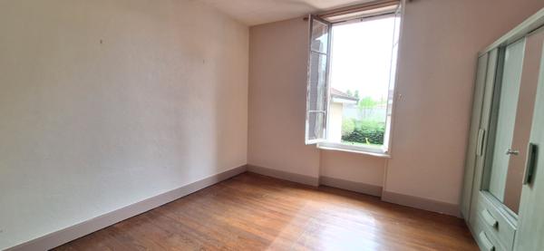 Charmante Maison des années 30 à Vendre à Bourg-en-Bresse - 3 pièces avec jardin !