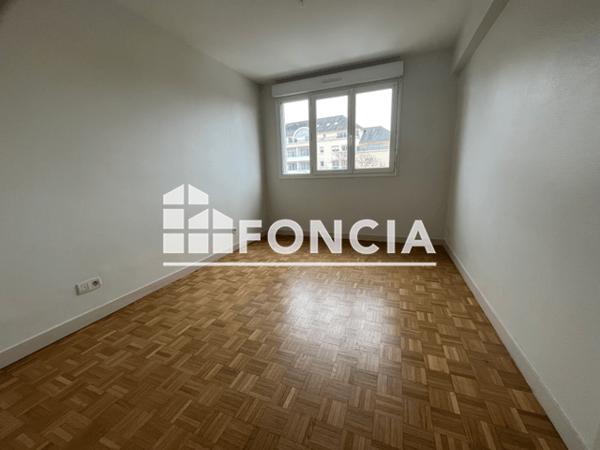 Location Appartement 3 pièces 66.27 m² - 2 RUE MADAME DE SEVIGNE Laval 53000
