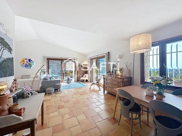 Tourrettes-sur-Loup – Maison de caractère avec vue mer, un écrin de sérénité