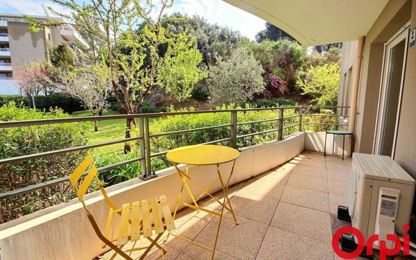 Appartement à vendre    2 pièces •  Marseille 12