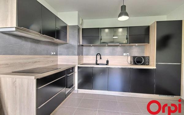 Appartement à vendre    2 pièces •  Marseille 12