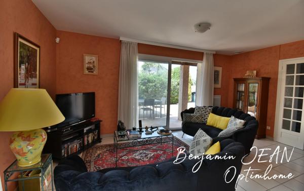 Maison F4 de plain-pied avec piscine – Sauvian