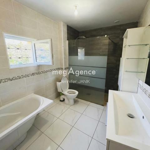 Maison à Saint-Just-en-Chaussée, 60130 - 6 pièces 115m²