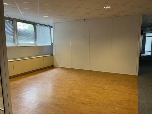 BUREAUX A VENDRE CENTRE VILLE CREIL