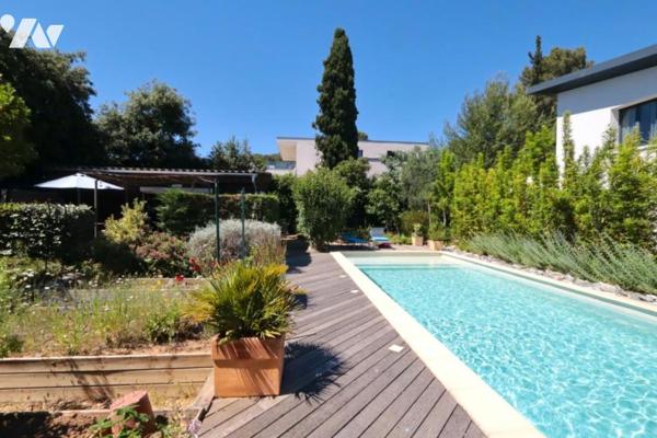 Villa T4 avec piscine, garage et studio indépendant à Castelnau-le-Lez