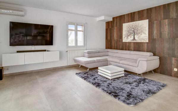 Maison à vendre    5 pièces •  Gigean