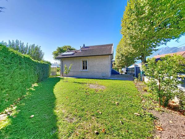Maison 1 pièce - 39 m² - Aix-les-Bains proche lac avec jardin dans un quartier recherché