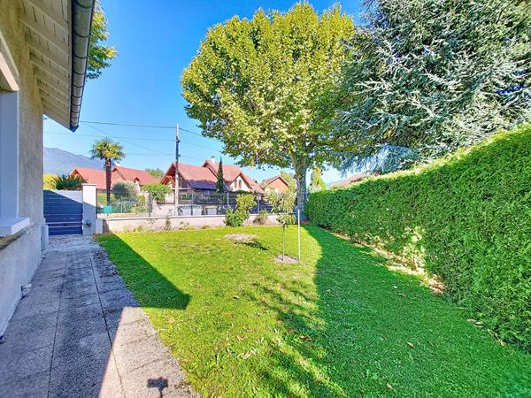 Maison 1 pièce - 39 m² - Aix-les-Bains proche lac avec jardin dans un quartier recherché