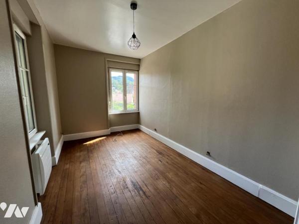 Appartement 3 pièces avec terrasse, cave et stationnement – Saint-Dié-des-Vosges