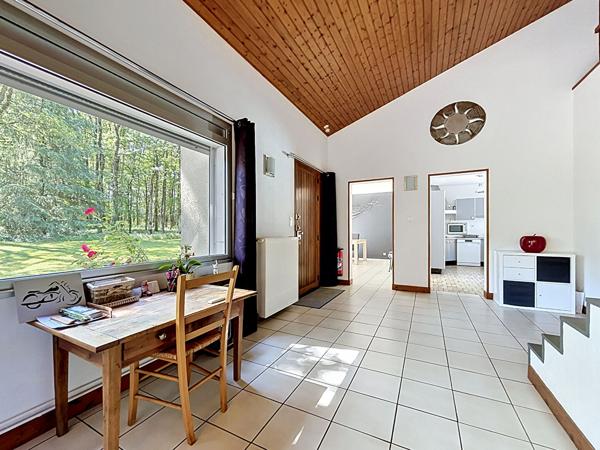 Maison d'architecte de 1984 - 180 m² - Propriété boisée aux portes de VIHIERS (49310)