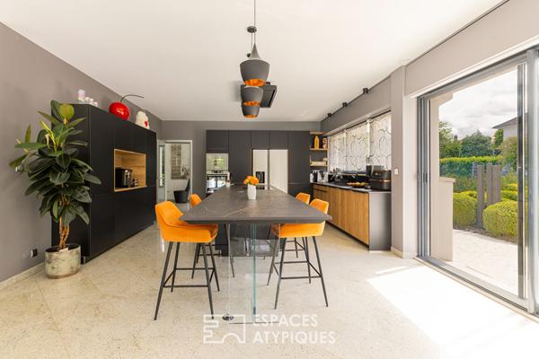 Maison d’architecte aux lignes élégantes avec piscine et jardin