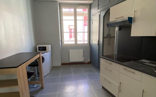 Appartement à vendre    1 pièce • 16 m2 Lyon 1