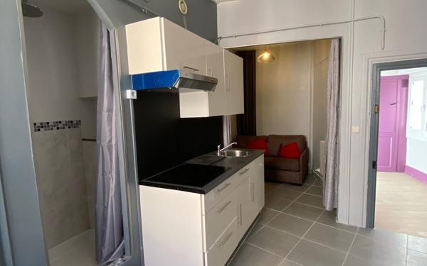Appartement à vendre    1 pièce • 16 m2 Lyon 1
