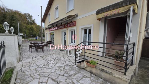 Commerce à vendre 8 pièces de 260 m²