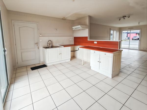 Maison Saint Pierre Montlimart 4 pièce(s) 84 m2