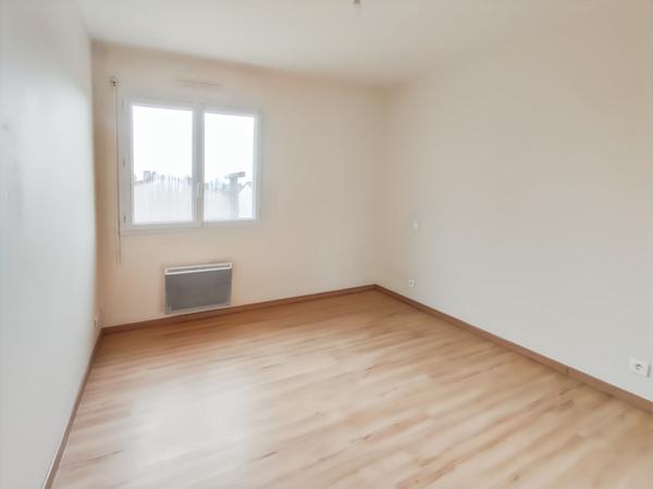 Maison Saint Pierre Montlimart 4 pièce(s) 84 m2