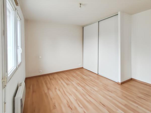 Maison Saint Pierre Montlimart 4 pièce(s) 84 m2