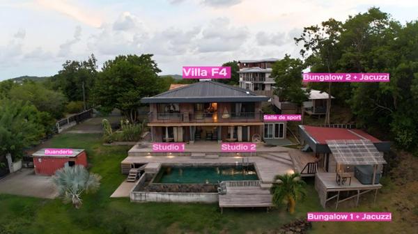 Domaine de 1 villa F6 + 2 bungalows indépendants + piscine + vue mer au Marin