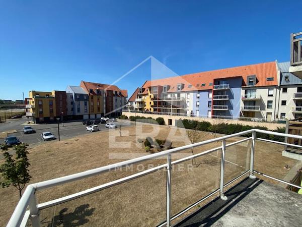 A louer  secteur Calais Mairie Appartement T1 Bis balcon + place de parking