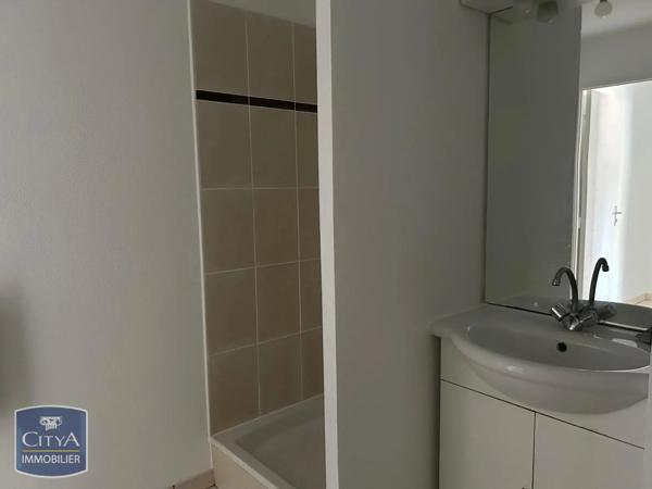 Appartement à louer 1 pièce 23.46m² Trappes (78190)
