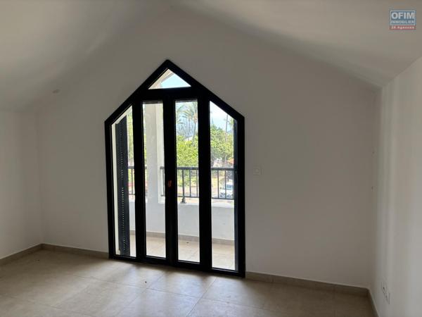 A vendre – Superbe T4 duplex neuf au cœur de Saint-Leu