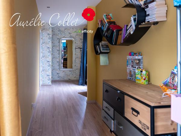 Maison
         5 pièces
        - 175 m² Exclusivité 429 900 € *
