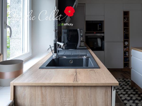 Maison
         5 pièces
        - 175 m² Exclusivité 429 900 € *