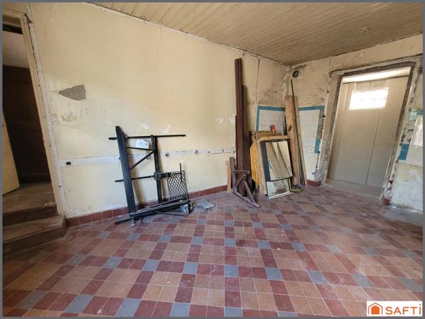 Maison à rénover et idéalement située