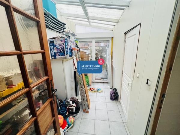 Maison 1930 de 114 m2 comprenant 4 chambres, un extérieur de 35 m2 et une petite dépendance de 4 m2