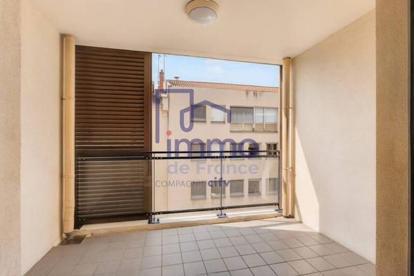 Appartement 3 pièces                                        - 69007 LYON Réf : 21790
