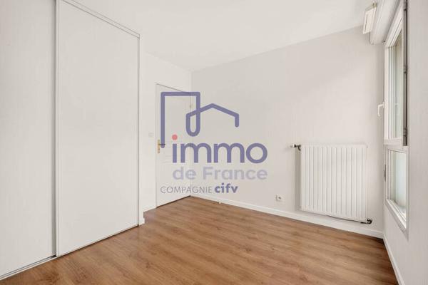 Appartement 3 pièces                                        - 69007 LYON Réf : 21790