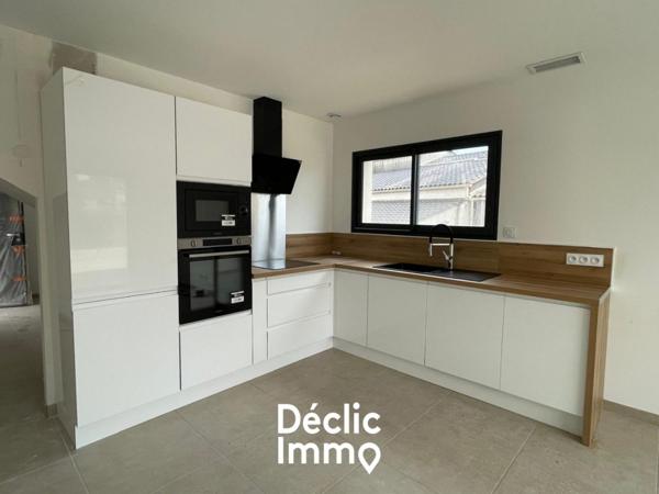 Vente maison Vergeze, 125m² 5 pièces 429 000€ avec piscine