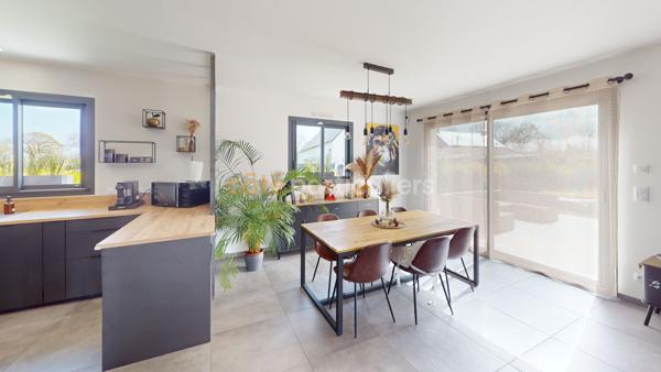 Vente
                Maison125 m² - 6 Pièces -
                    LE MOLAY LITTRY (14330)