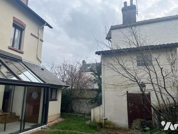 Dans l'éventail,  maison 4 chambres avec jardin 