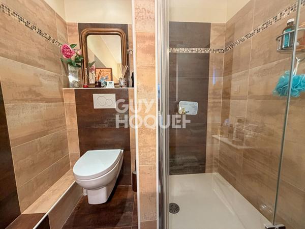 À vendre : Appartement spacieux de 5 pièces à La Rochelle avec 95m² de terrasses, garage, deux place de stationnement, deux caves La Genette