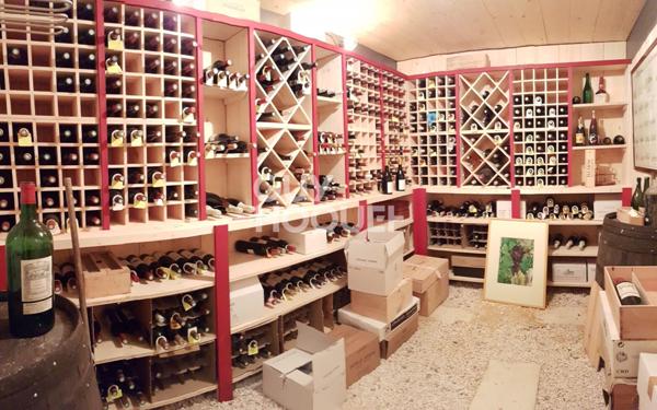 À vendre : Appartement spacieux de 5 pièces à La Rochelle avec 95m² de terrasses, garage, deux place de stationnement, deux caves La Genette