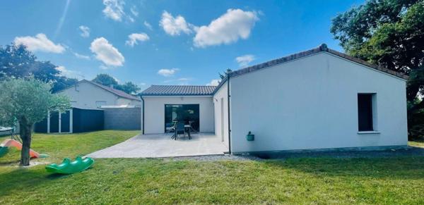 PLAIN PIED RÉCENT HORS LOTISSEMENT 3CH BUREAU