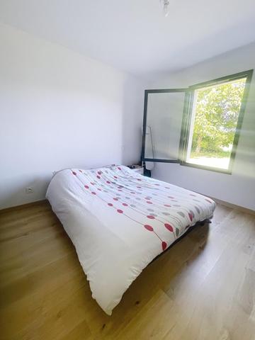 PLAIN PIED RÉCENT HORS LOTISSEMENT 3CH BUREAU