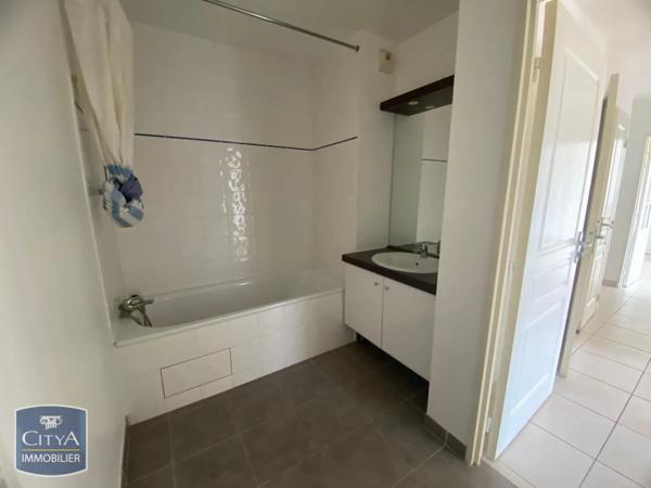 Appartement à louer 3 pièces 64.5m² Caen (14000)