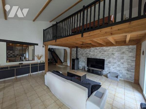 LA MEILLERAIE-TILLAY - Au calme d'un hameau, à distances égales des communes de La Meilleraie, ...