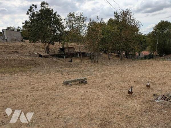 LA MEILLERAIE-TILLAY - Au calme d'un hameau, à distances égales des communes de La Meilleraie, ...