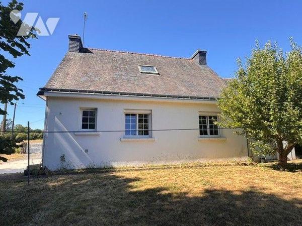 A vendre maison à MOELAN SUR MER (29)

À la sortie du bourg, maison comprenant une entrée, un...